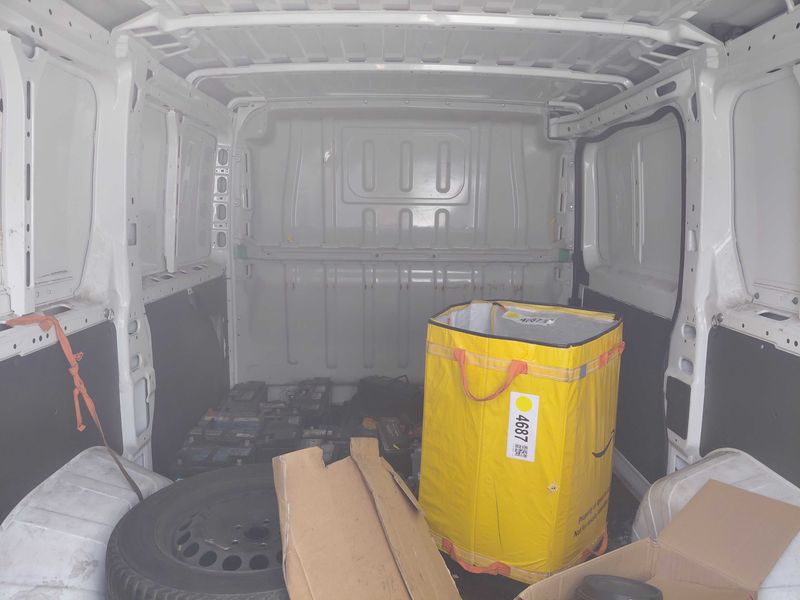 Peugeot Boxer 2.2 Blue-HDi 330 L1H1 Pro Stop&Start — zdjęcie 9