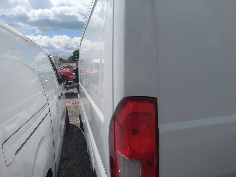 Peugeot Boxer 2.2 Blue-HDi 330 L1H1 Pro Stop&Start — zdjęcie 3
