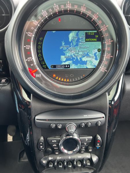 MINI Countryman Cooper D — zdjęcie 13