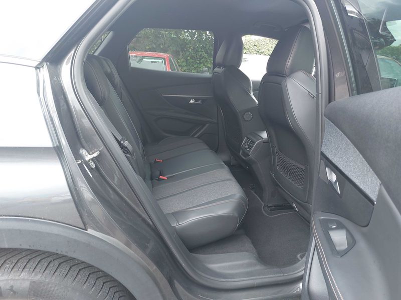 Peugeot 3008 1.6 Blue-HDi GT Line 2017 – снимка 14