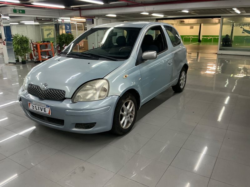 Toyota Yaris 1.3 VVT-i Les Bleus