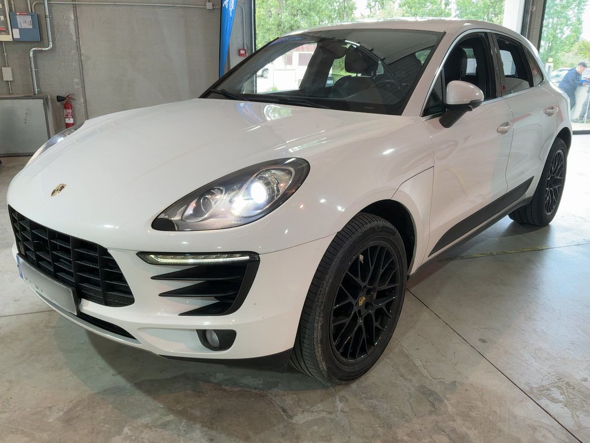 Porsche Macan 2014