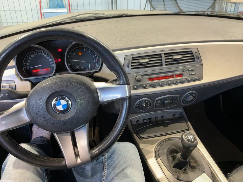 BMW Z4 2.2i — zdjęcie 12