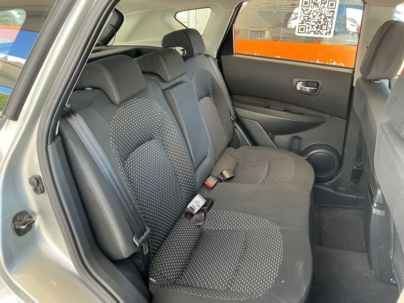 Nissan Qashqai 1.5 dCi Acenta — zdjęcie 14