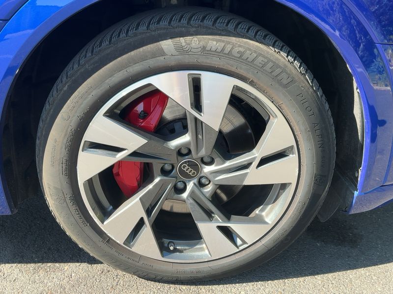 Audi Q8 Sportback 55 e-tron quattro S line 2023 – снимка 11