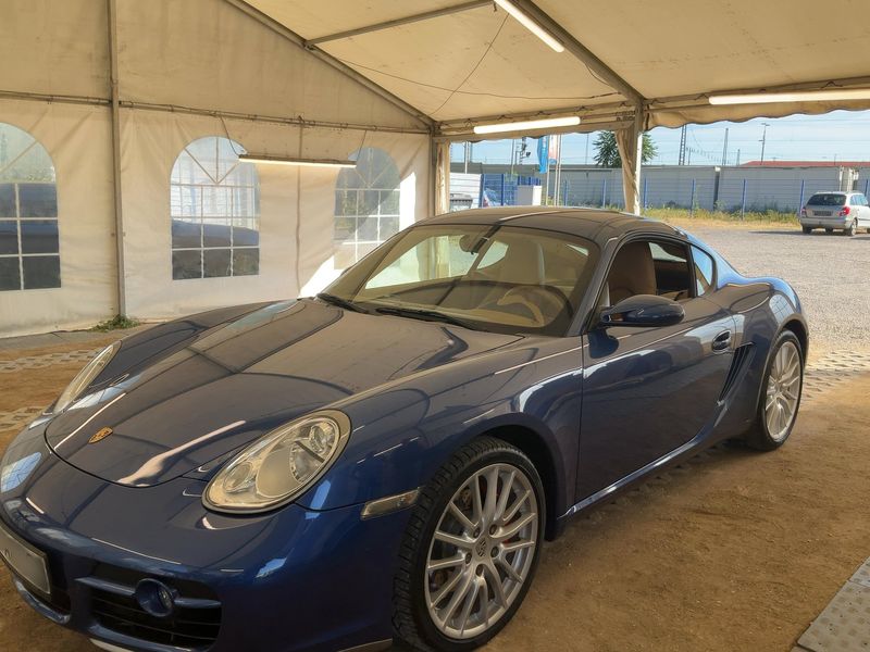 Porsche Cayman S — zdjęcie 2