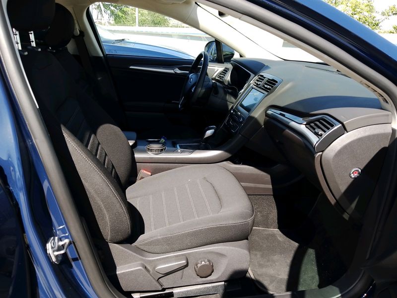Ford Mondeo 2.0 Hybrid Trend — zdjęcie 9