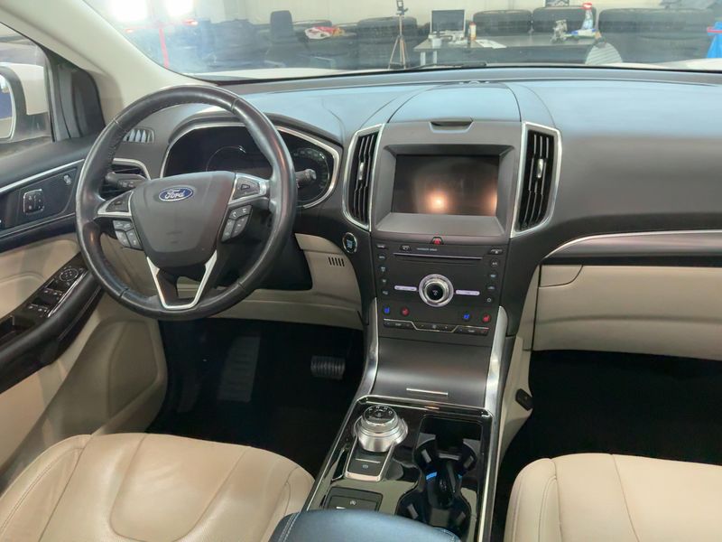 Ford Edge 2.0 TDCi EcoBlue Bi-Turbo Titanium 4x4 — zdjęcie 12
