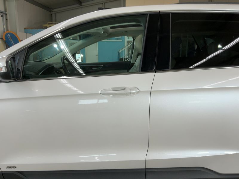 Ford Edge 2.0 TDCi EcoBlue Bi-Turbo Titanium 4x4 — zdjęcie 4