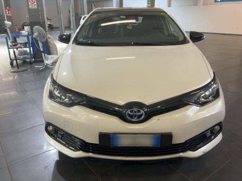 Toyota Auris 1.8 Hybrid Black Edition — zdjęcie 9