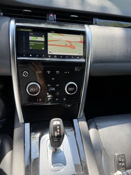 Land Rover Discovery Sport D150 S AWD — zdjęcie 13
