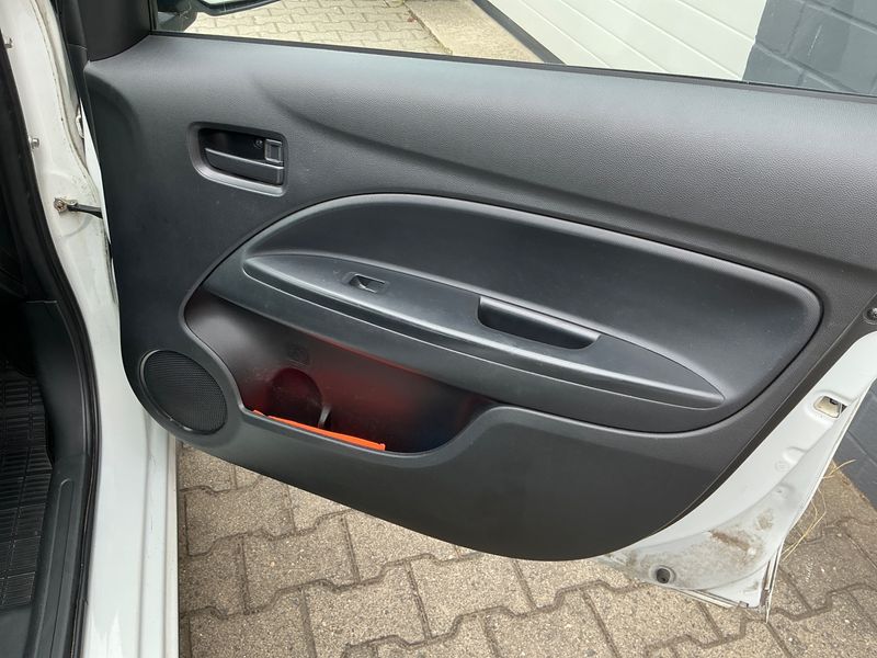 Mitsubishi Space Star 1.0 Basis 2020 – снимка 24