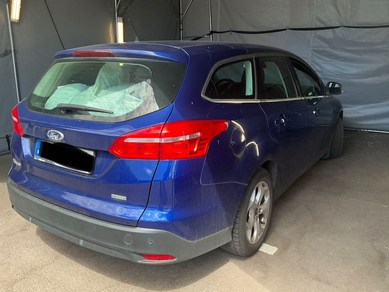 Ford Focus 1.0 EcoBoost Titanium — zdjęcie 2