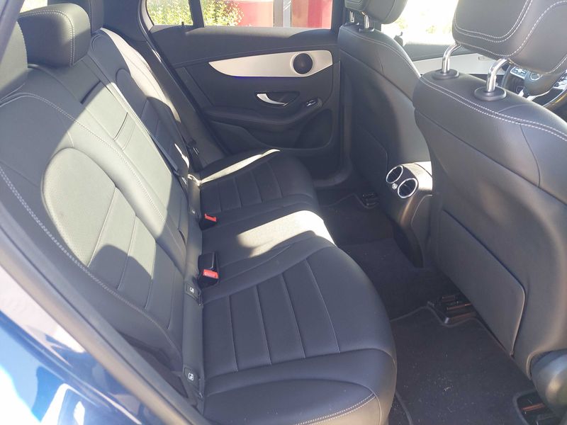 Mercedes-Benz GLC-Klasse GLC 300e 4Matic — zdjęcie 14