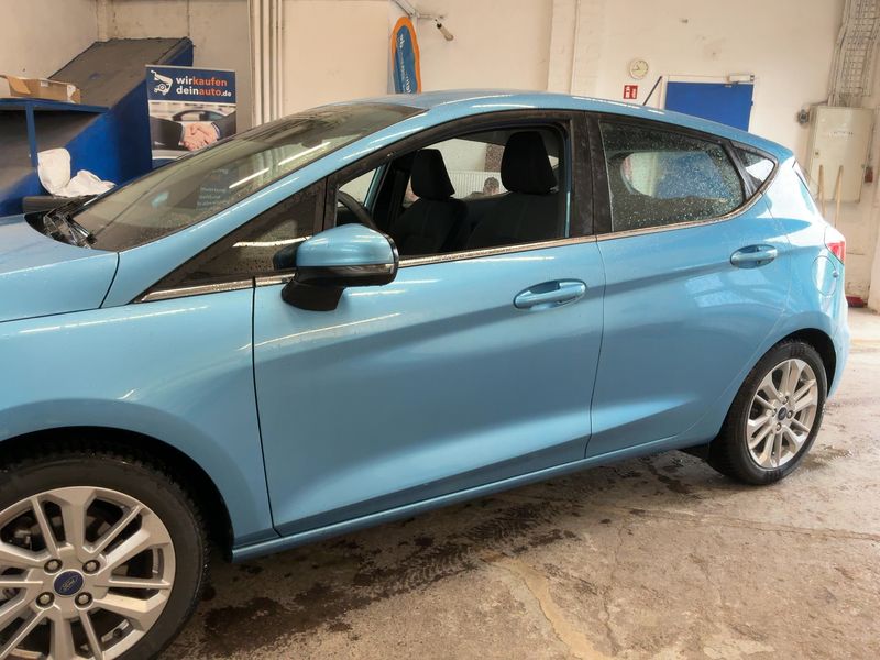 Ford Fiesta 1.0 EcoBoost Mild-Hybrid Titanium — zdjęcie 4