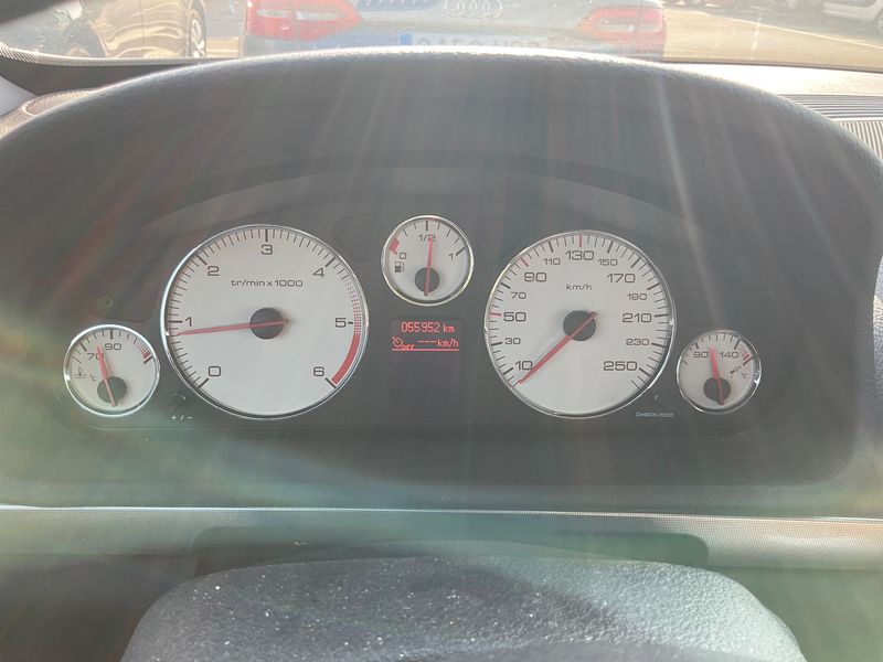 Peugeot 407 2.0 HDi Sport — zdjęcie 13