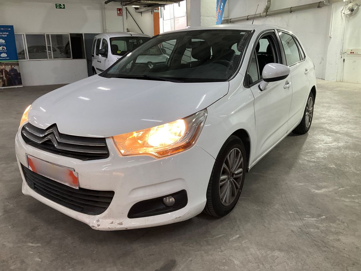 Citroen C4 2013 — photo 1