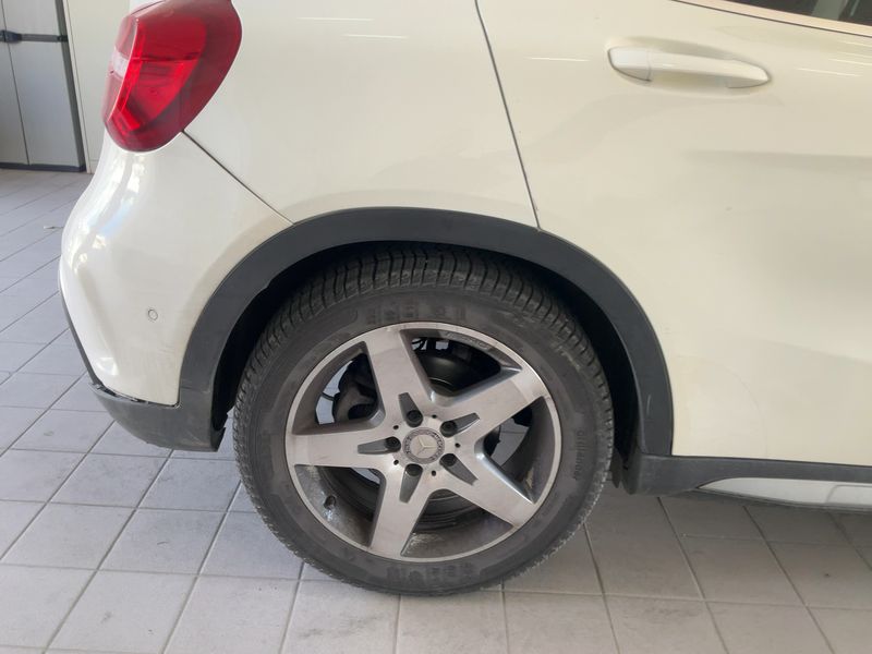 Mercedes-Benz GLA-Klasse GLA 220 d 4Matic Premium 2014 – снимка 9