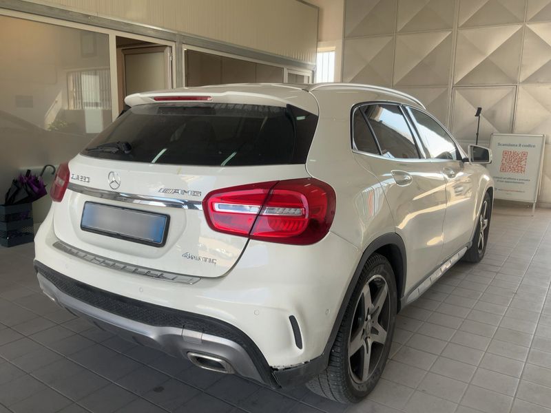 Mercedes-Benz GLA-Klasse GLA 220 d 4Matic Premium — zdjęcie 6
