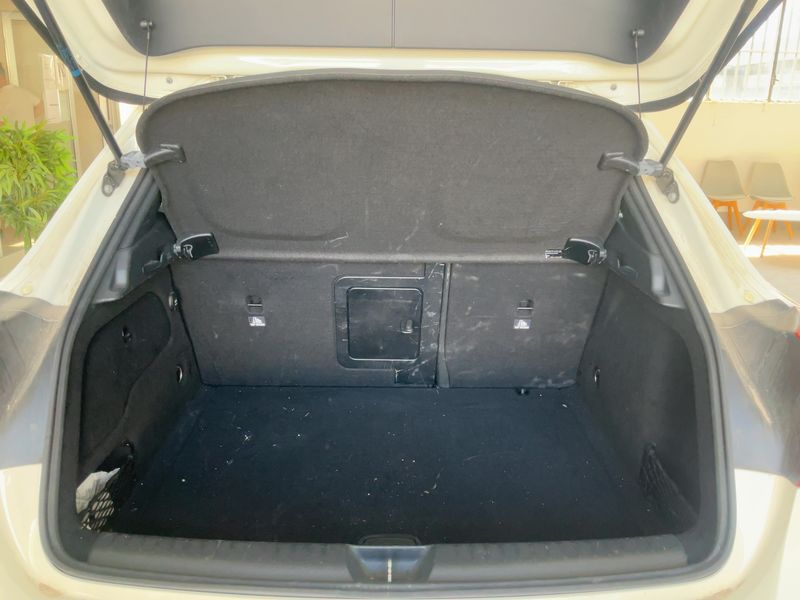 Mercedes-Benz GLA-Klasse GLA 220 d 4Matic Premium — zdjęcie 10