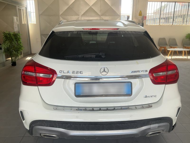 Mercedes-Benz GLA-Klasse GLA 220 d 4Matic Premium — zdjęcie 5