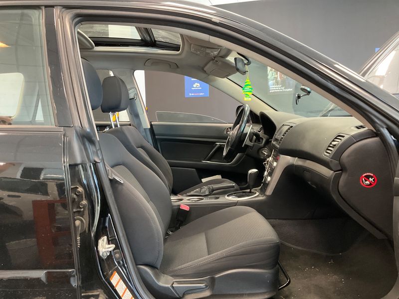 Subaru Legacy 2.5 Outback Luxury — zdjęcie 3