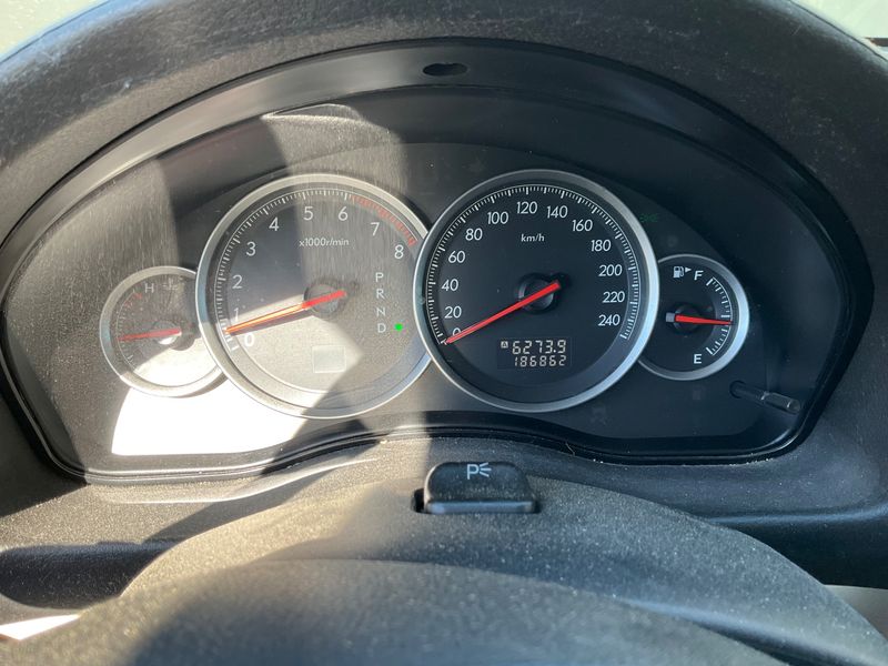 Subaru Legacy 2.5 Outback Luxury — zdjęcie 4