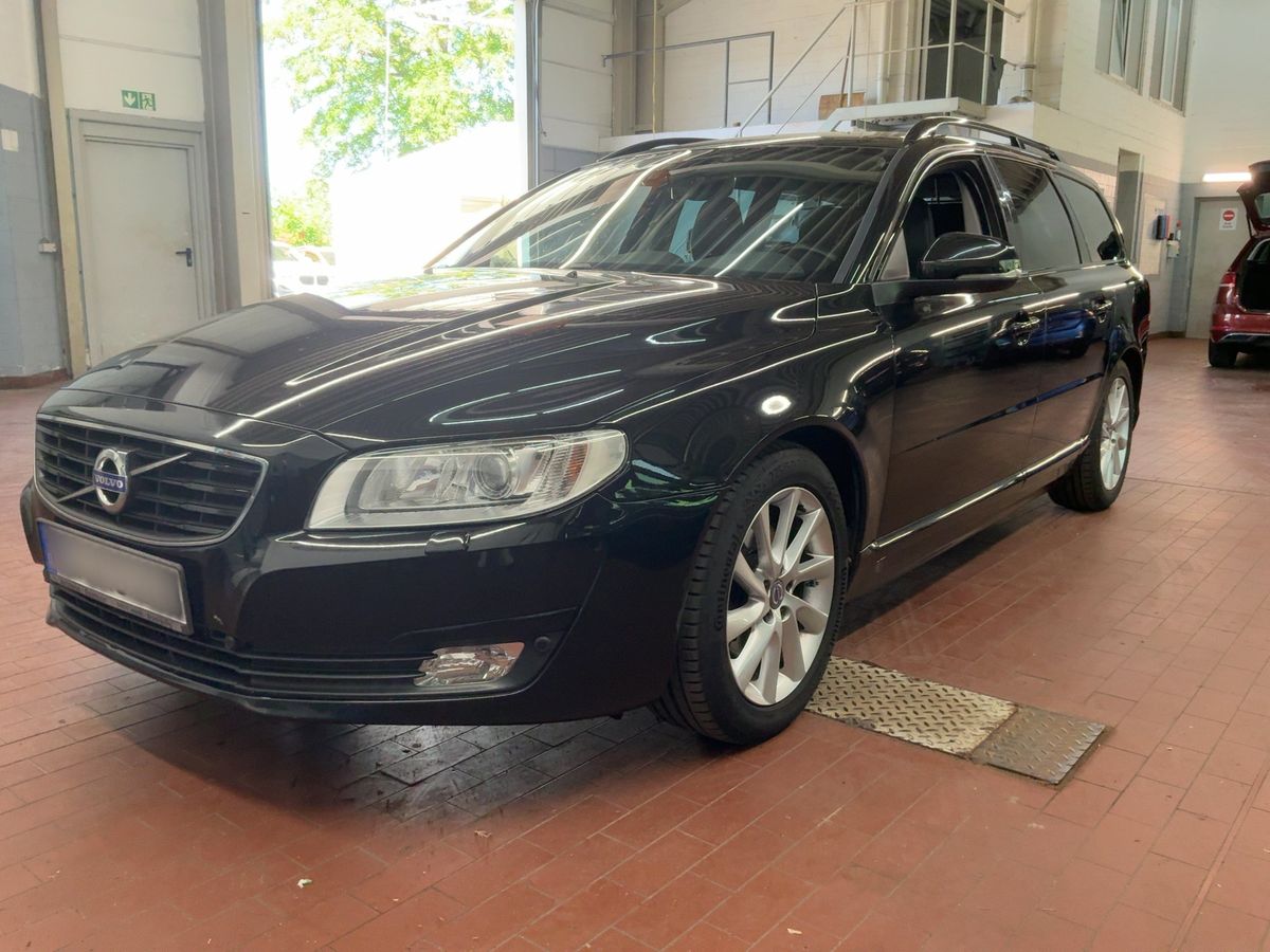 Volvo V70 2016 — photo 1