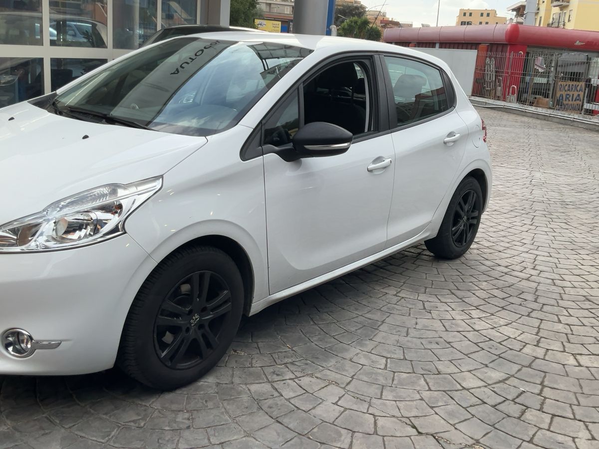 Peugeot 208 1.4 HDi Active