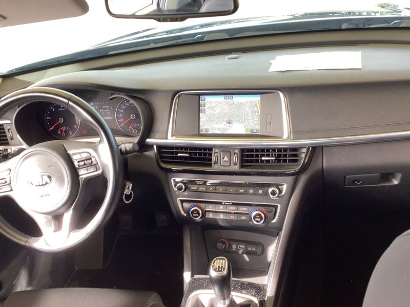 Kia Optima 1.7 CRDi Drive — zdjęcie 12
