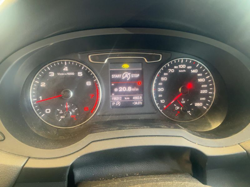 Audi Q3 2.0 TFSI quattro Ambition — zdjęcie 13