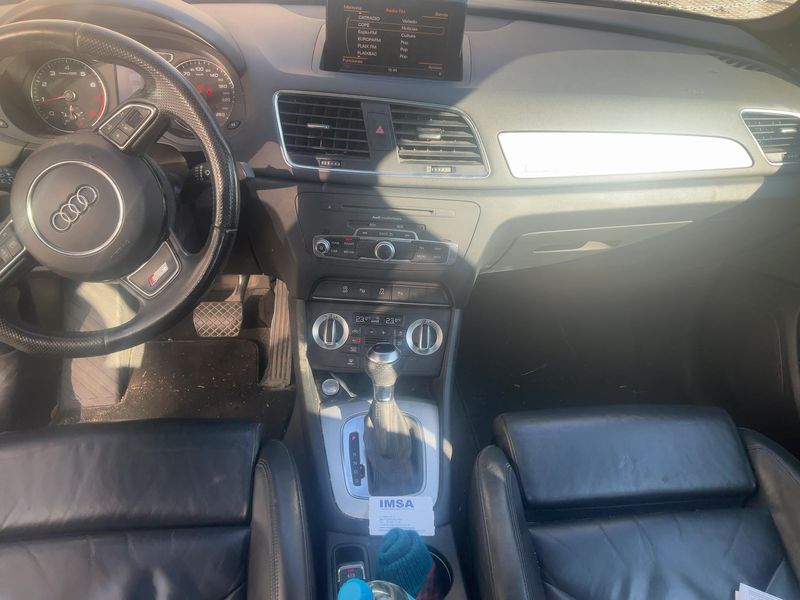 Audi Q3 2.0 TFSI quattro Ambition — zdjęcie 12