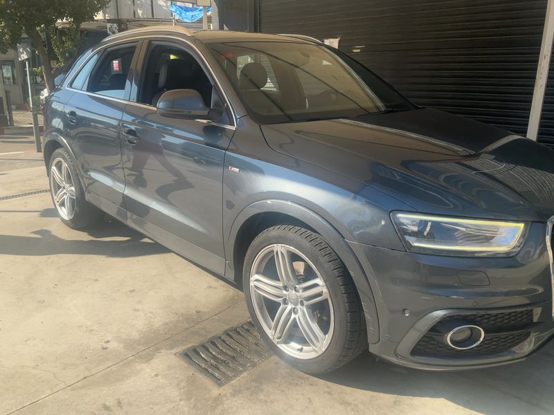 Audi Q3 2.0 TFSI quattro Ambition — zdjęcie 8
