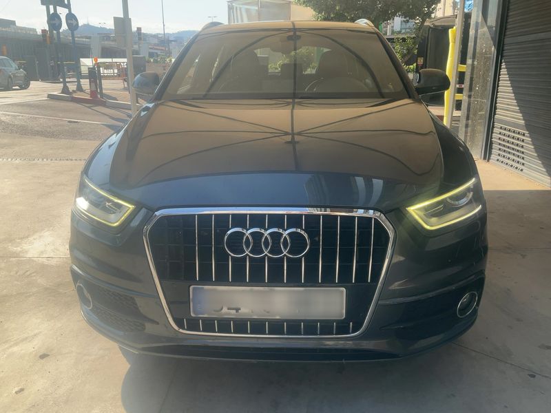 Audi Q3 2.0 TFSI quattro Ambition — zdjęcie 9