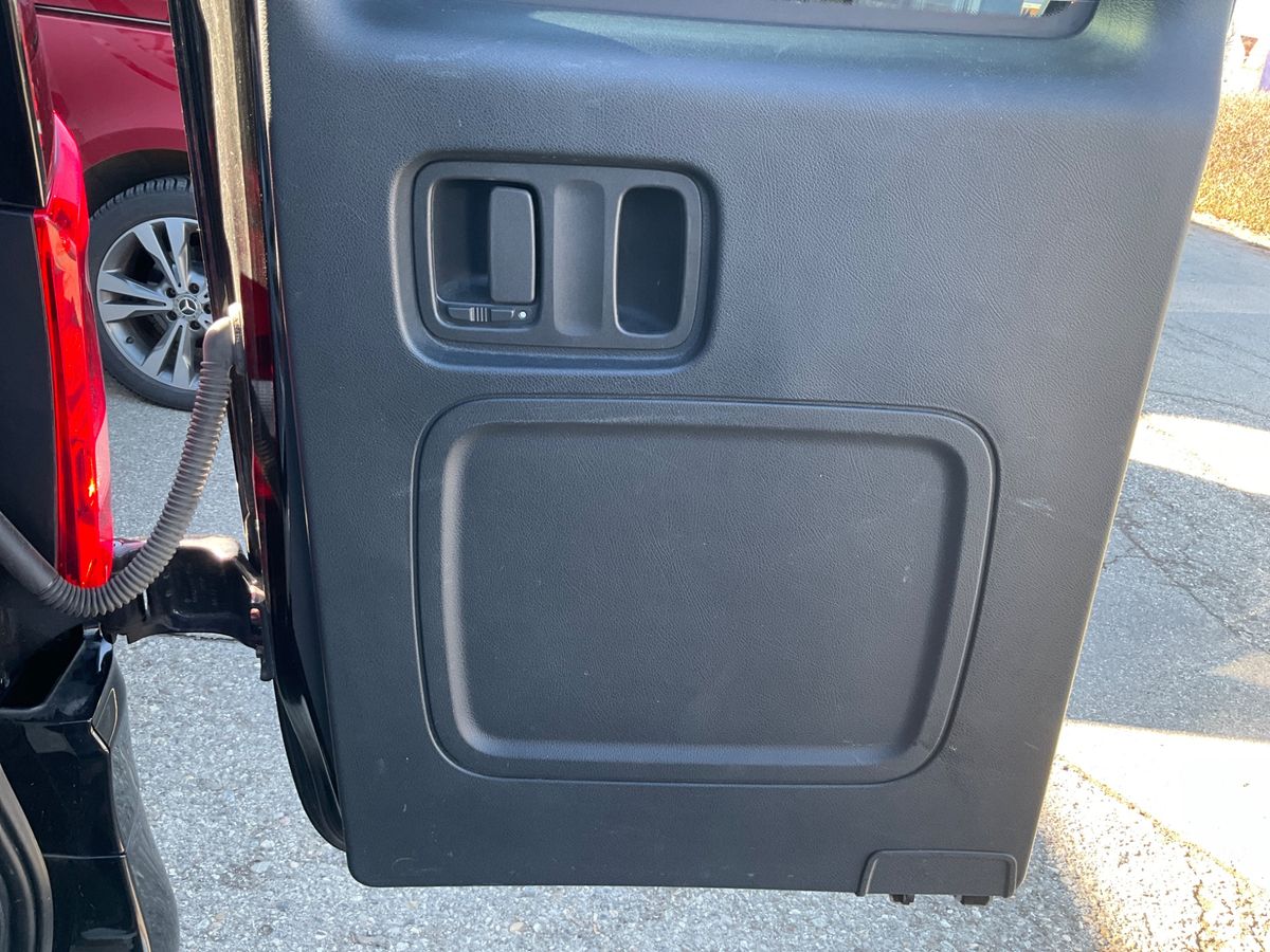 Mercedes-Benz Vito 2017 — photo 41