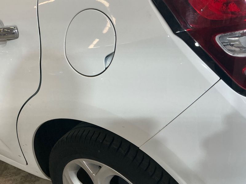 Citroen C3 1.2 e-VTi Collection 2015 – снимка 24