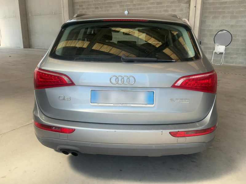 Audi Q5 2.0 TDI quattro 2009 – снимка 7
