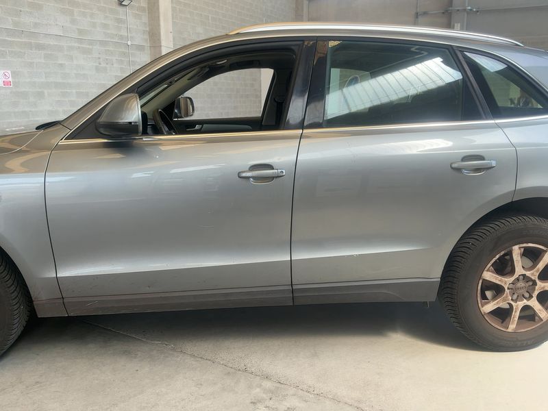 Audi Q5 2.0 TDI quattro 2009 – снимка 4