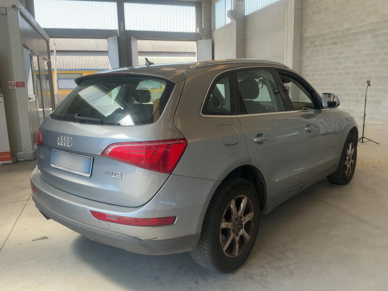 Audi Q5 2.0 TDI quattro 2009 – снимка 8