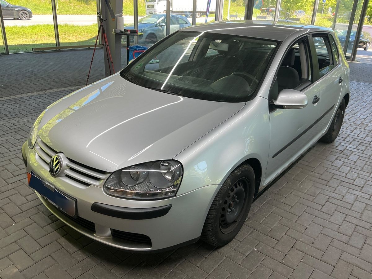Volkswagen Golf 2004