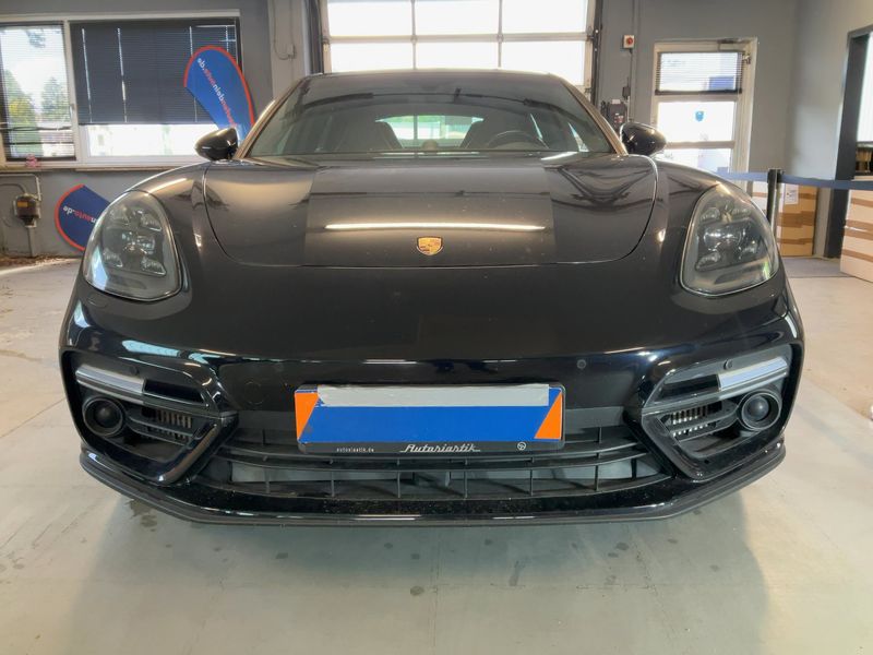 Porsche Panamera Turbo — zdjęcie 9