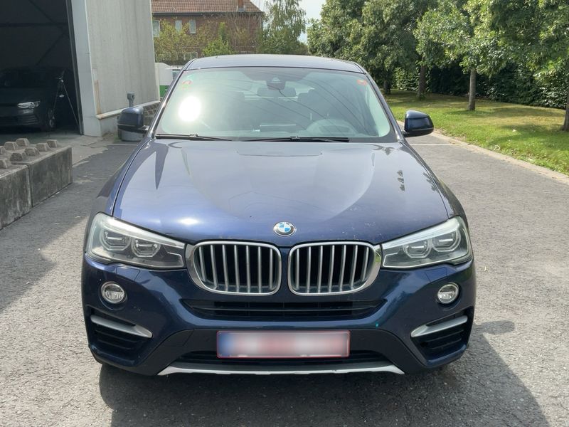BMW X4 xDrive 20d — zdjęcie 9