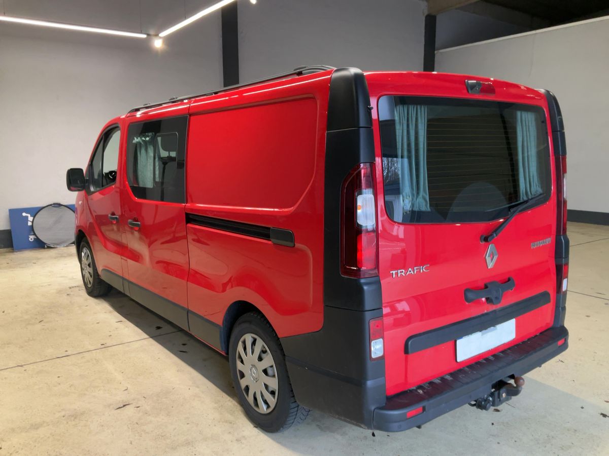 Renault Trafic 2020 — photo 7