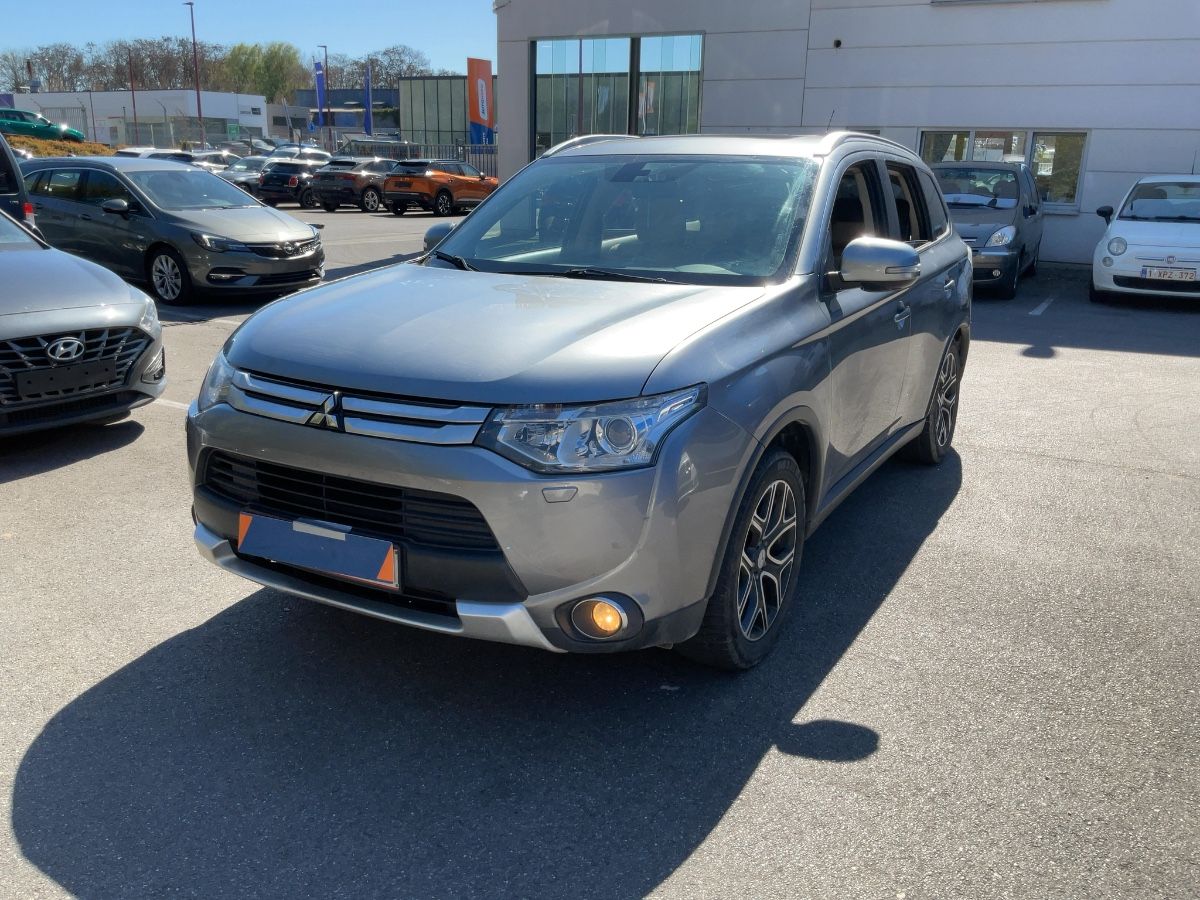Mitsubishi Outlander 2016