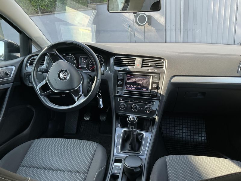 Volkswagen Golf VII 1.0 TSI Trendline BlueMotion Tech 2018 – снимка 18