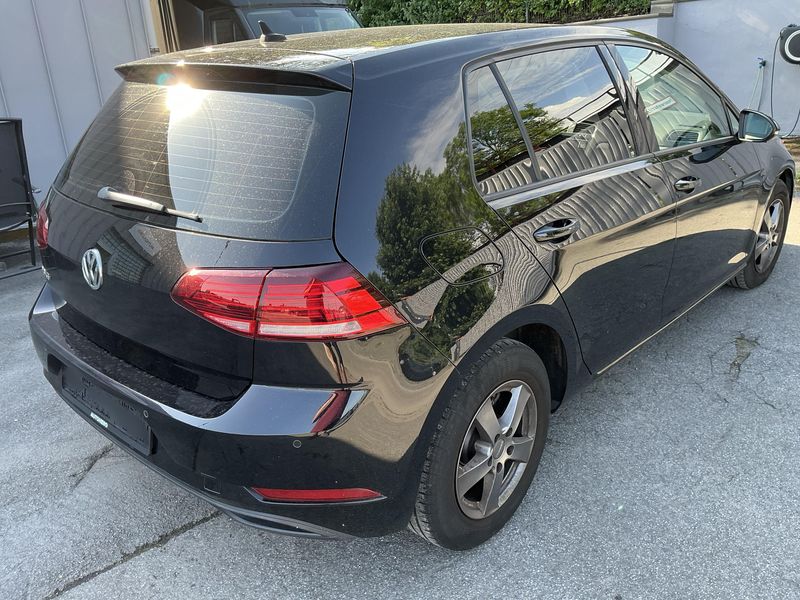 Volkswagen Golf VII 1.0 TSI Trendline BlueMotion Tech 2018 – снимка 8