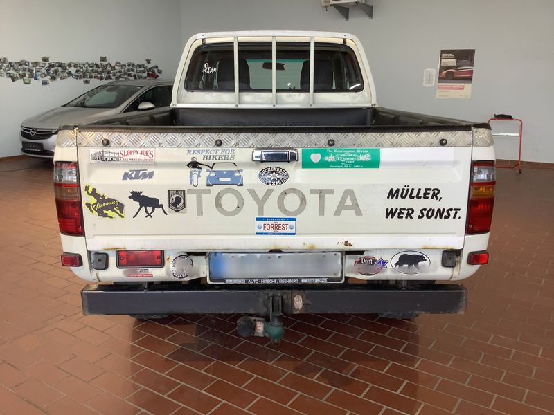 Toyota Hilux 2.5 Turbodiesel Extra Cab Spezial 4x4 — zdjęcie 5