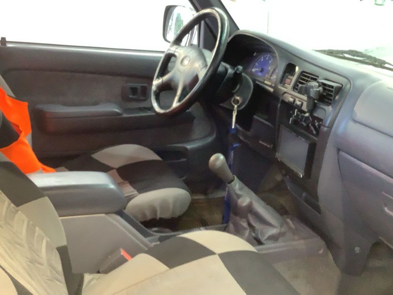 Toyota Hilux 2.5 Turbodiesel Extra Cab Spezial 4x4 — zdjęcie 11