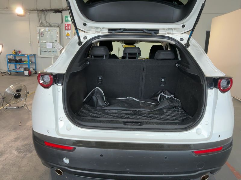 Mazda CX-30 2.0 Skyactiv-G Mild-Hybrid Executive 2WD — zdjęcie 10
