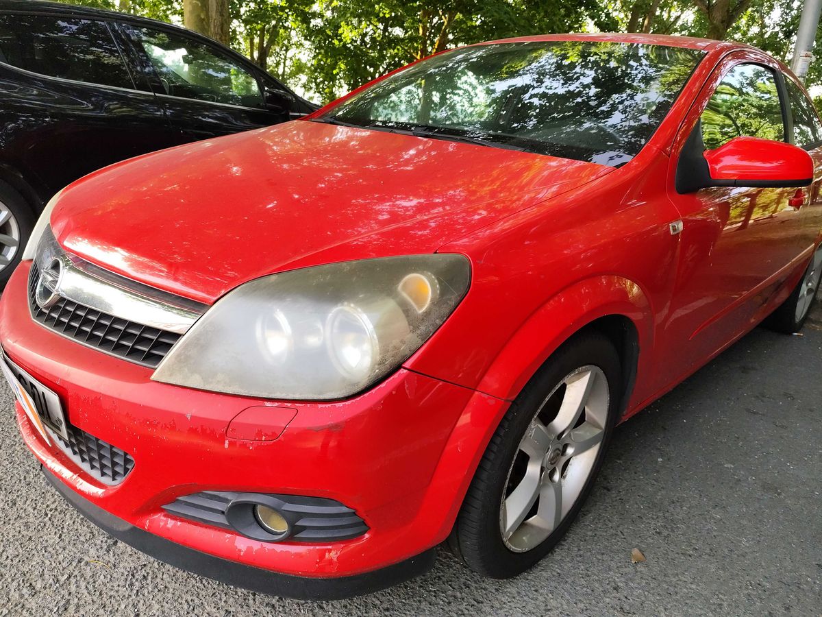 Opel Astra GTC 1.6 Sport
